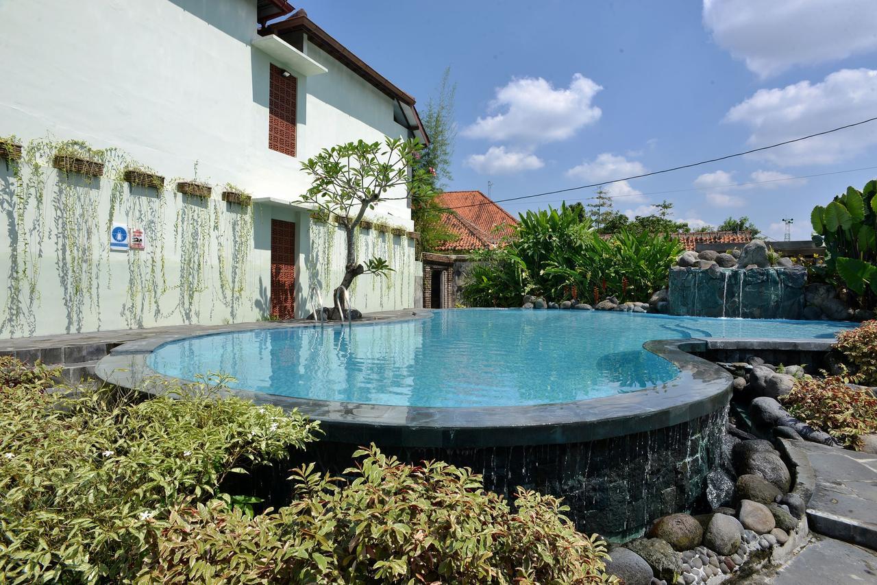 Zen Rooms Pakualaman Jogjacarta Exterior foto